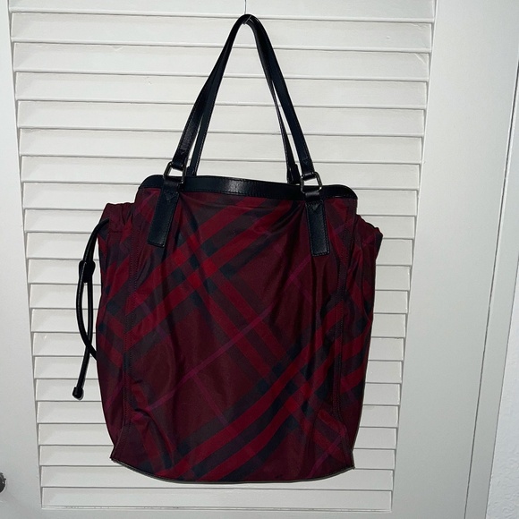 Burberry nylon nova check Buckleigh tote bag - Picture 1 of 8